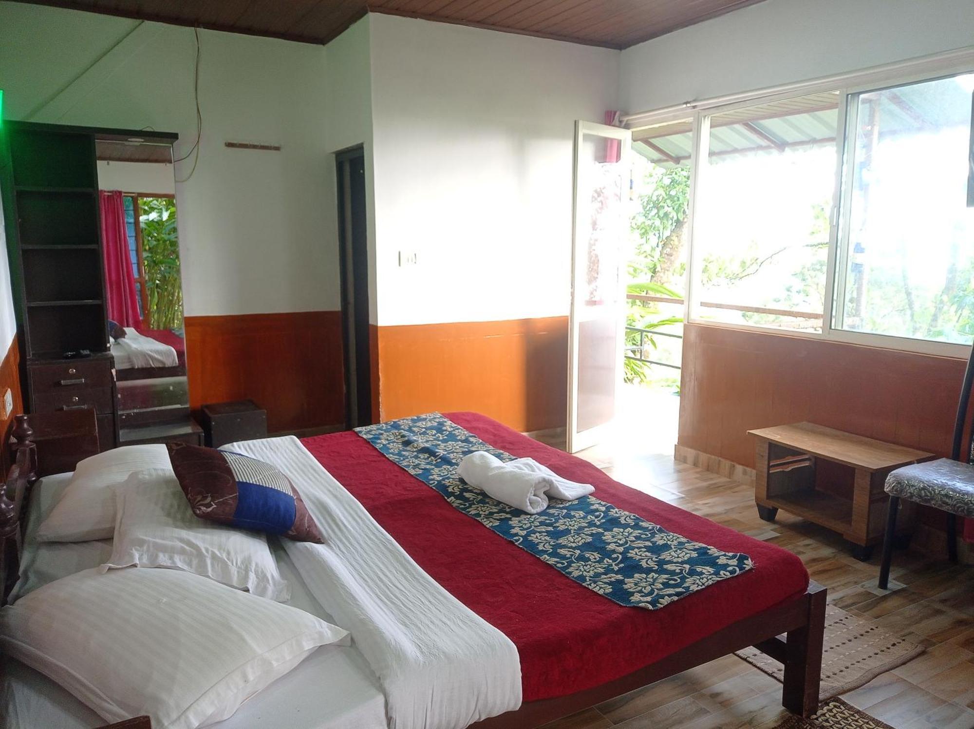 Munnar Home Stay Teadrops Plantation Villa Exterior photo